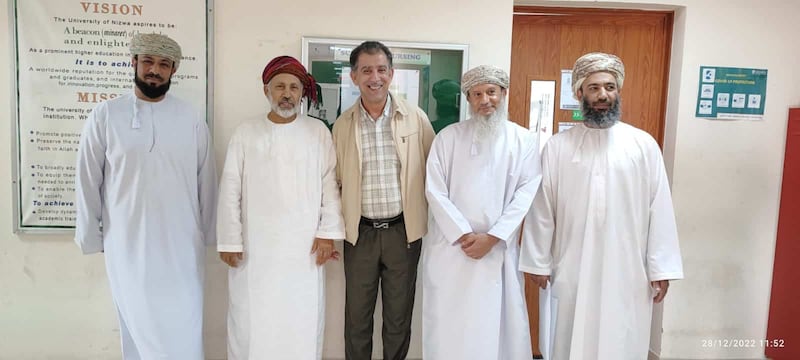 8 أسئلة تُعرِّفك بالدكتور فليح السامرائي وعلاقته بعُمان