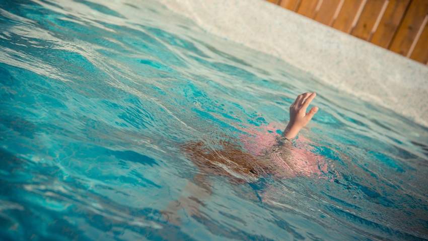 هل آلمتك حوادث غرق الأطفال: هذه 7 إجراءات تحدّ منها إذا التزمنا بها