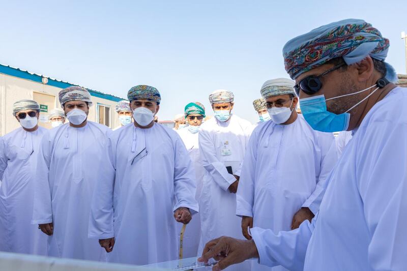 بالصور: 3 وزراء في زيارة ميدانية