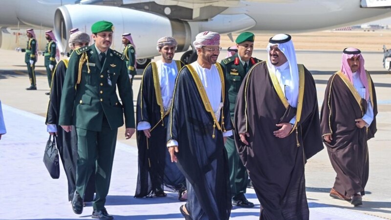 بتكليف من جلالة السلطان: وزير الخارجية يترأس الوفد العماني في القمّة العربية الإسلامية