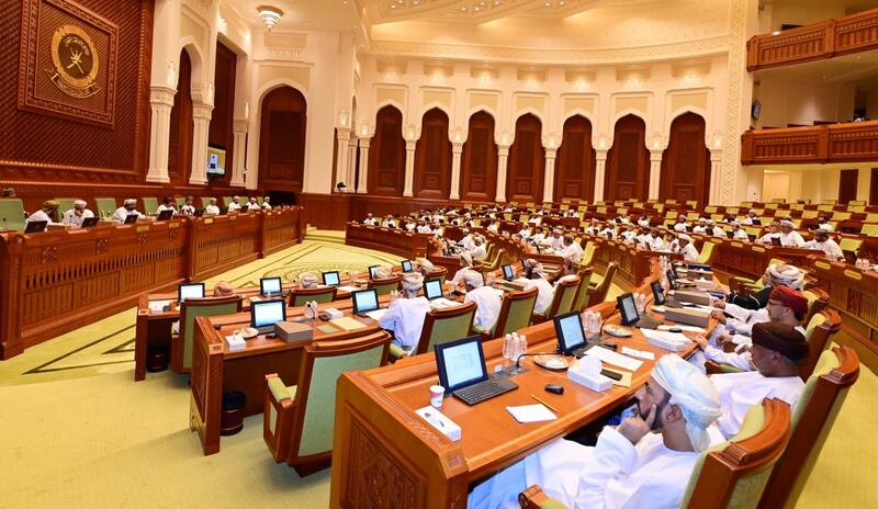 السعدي والندابي يوضحان حول قانون مجلس عُمان الحالي