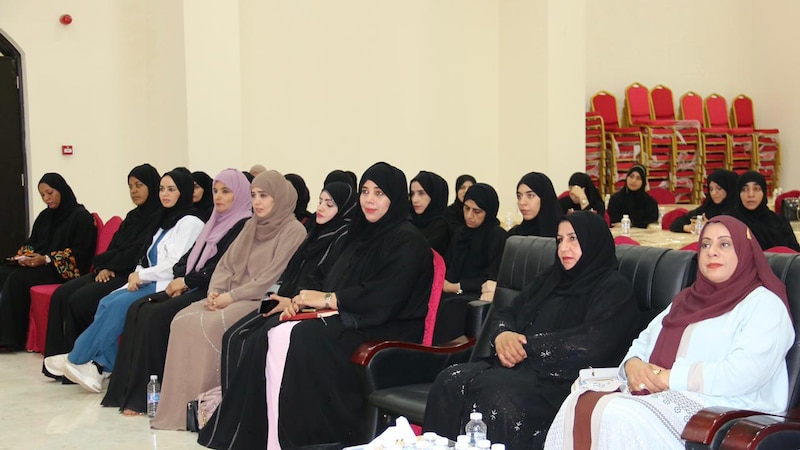 برنامج توعوي للحد من الإساءة والإهمال للأطفال