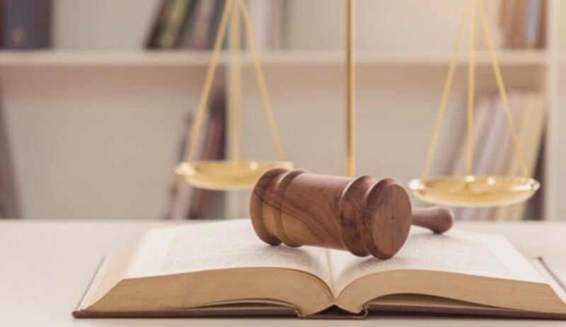 معهد التدريب القانوني يوفر دورات لها؛ ماذا تعرف عن وظيفة المساعد القانوني؟