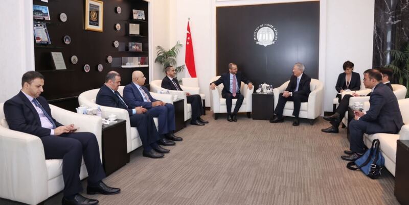 وزير الخارجية يلتقي مسؤولين سنغافوريين