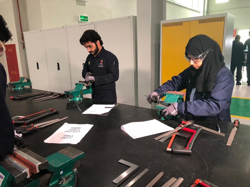 يستوعب أكثر من 600 متدرب: افتتاح معهد “تكاتف بتروفاك عُمان”