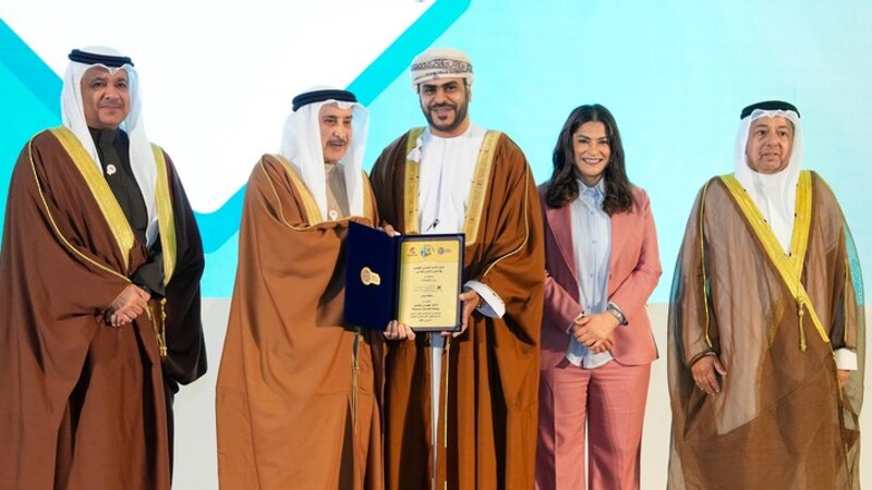 تكريم عُماني في الملتقى الهندسي الخليجي بجائزة التميز والإبداع