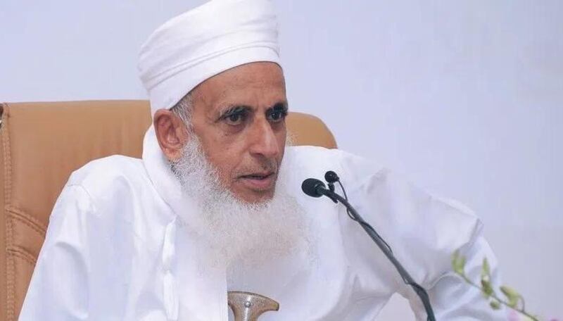 سماحة الشيخ المفتي يواصل التصدي للمتطاولين على الرسول الكريم