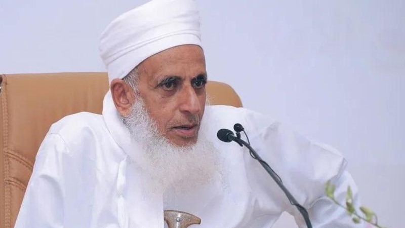 سماحة الشيخ المفتي يواصل التصدي للمتطاولين على الرسول الكريم