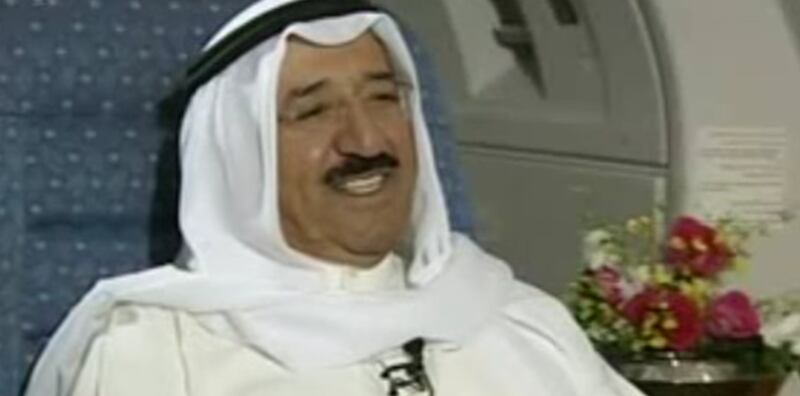 تفاصيل المقابلة التي كشف فيها أمير الإنسانية سبب قضاء إجازته في السلطنة