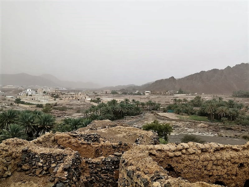 تعرف على قرية البانة ذات البساتين الخضراء وواحات النخيل
