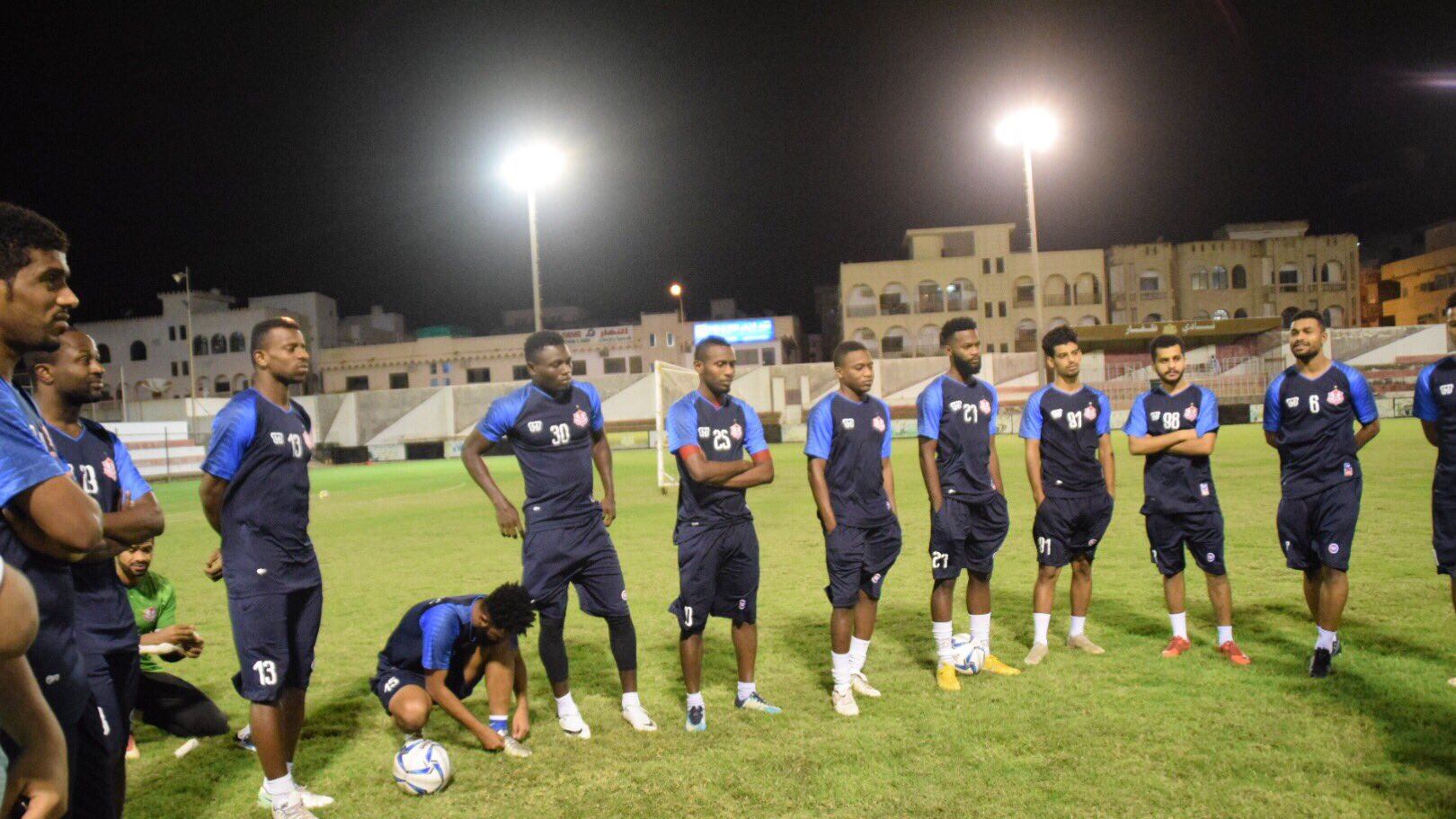 مدرب نادٍ محلي يستقيل بـ “تغريدة”