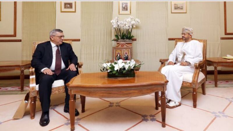 وزير الخارجية يتسلم أوراق اعتماد 5 سفراء