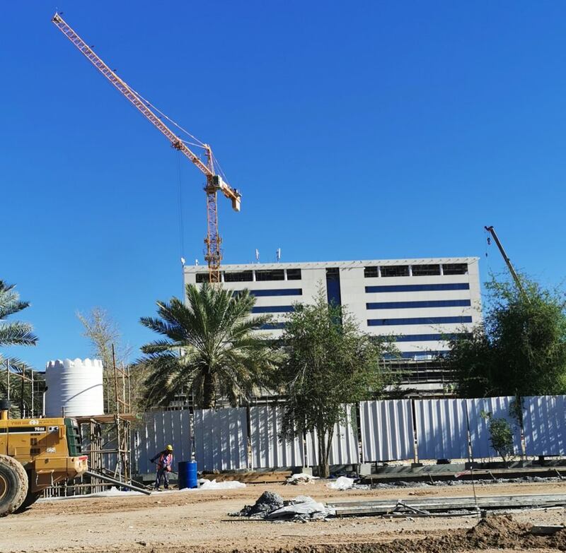 إضافة اسم “السلطان قابوس” على مركز علاج وبحوث السرطان