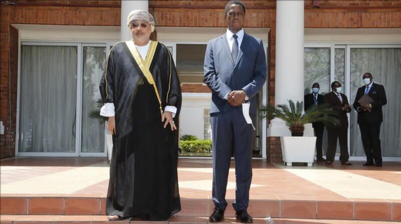 رئيس زامبيا يتقبل أرواق اعتماد المحروقي