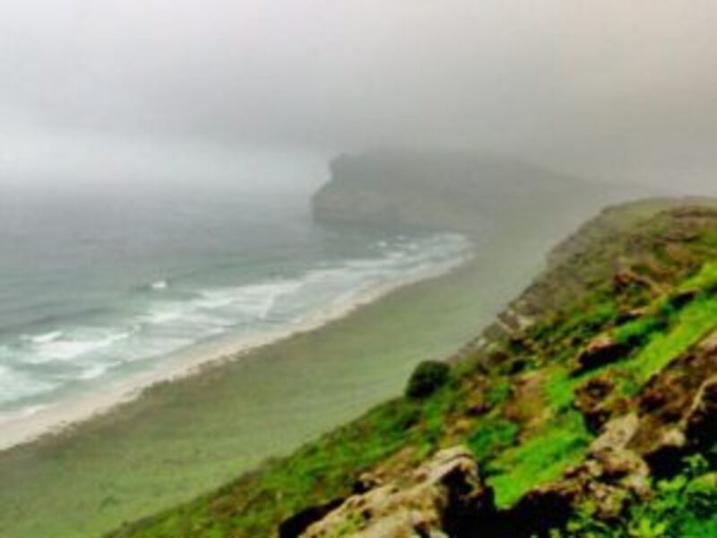 بالصور والخريطة.. شاطئ أفتلقوت: السهل والجبل والبحر