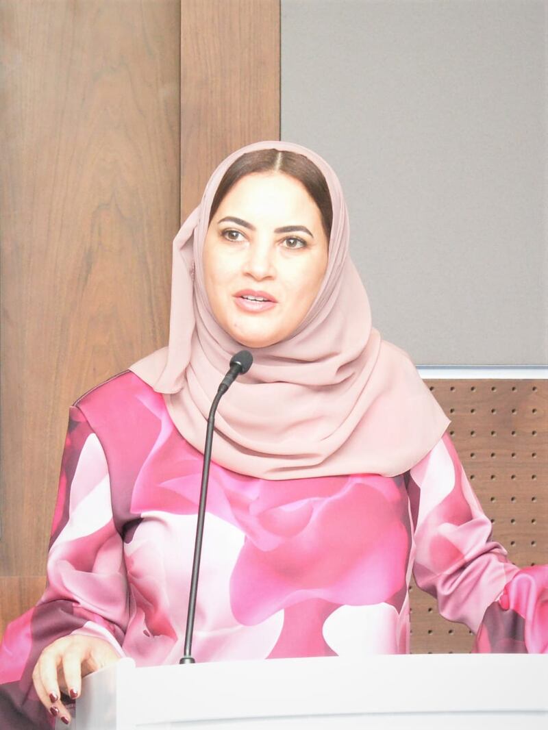 قصة كفاح ميثاء المحروقية: من الدراسة والبحث عن عمل حتى تحمّل المسؤولية