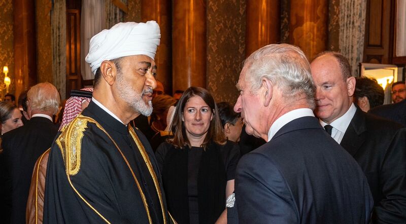 جلالة السلطان يهنئ ملك المملكة المتحدة