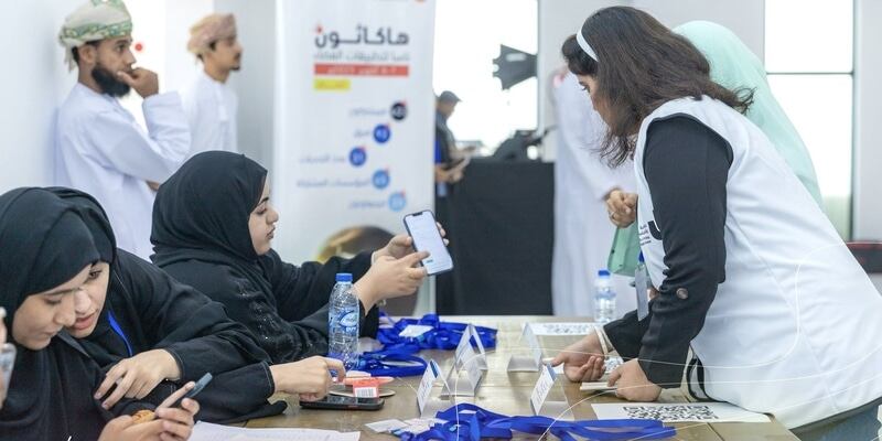 3 فرق عمانية تتنافس مع  185 دولة في حدث عالمي