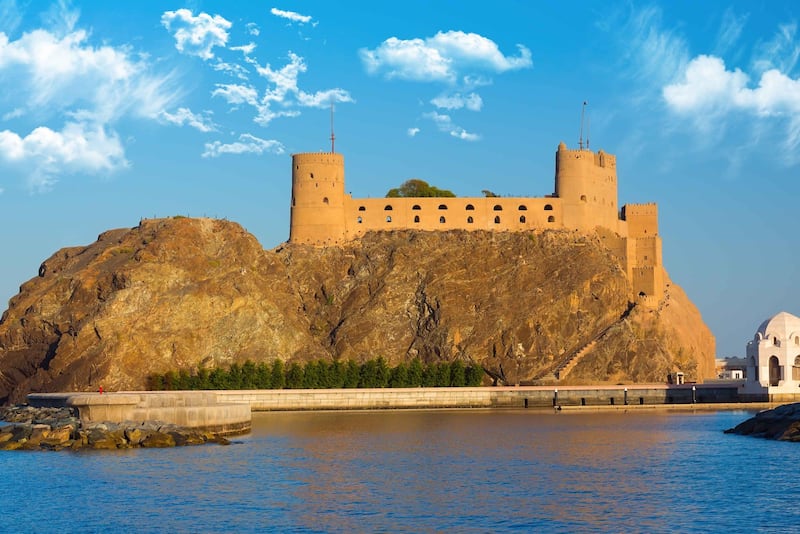 أبرز المعالم والأسواق والمتاحف: دليلك السياحي إلى سلطنة عمان