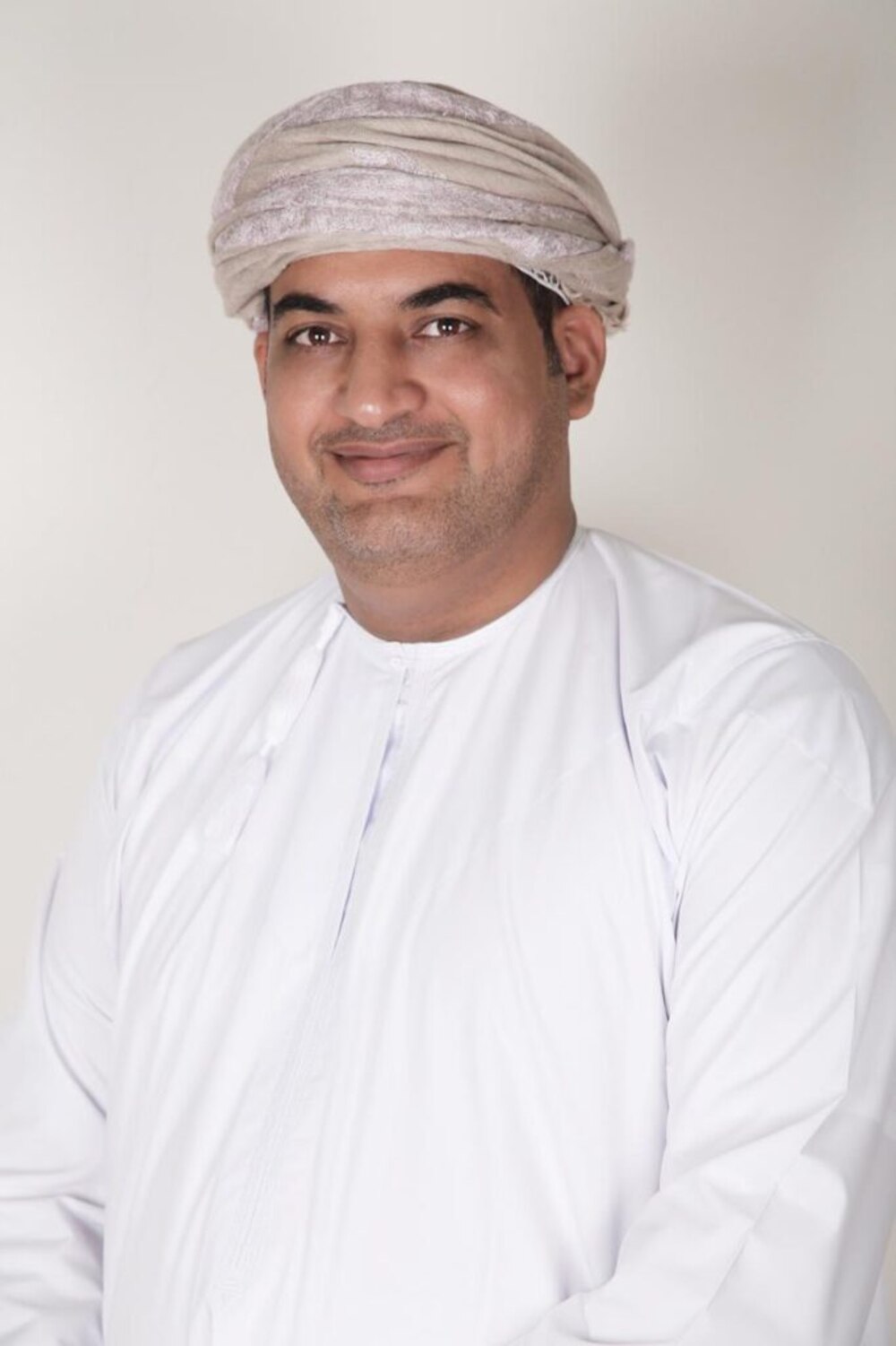 بتنظيم من “غرفة التجارة” بجنوب الباطنة: مسؤولون يناقشون التحديات والحلول التمويلية للمؤسسات الصغيرة والمتوسطة