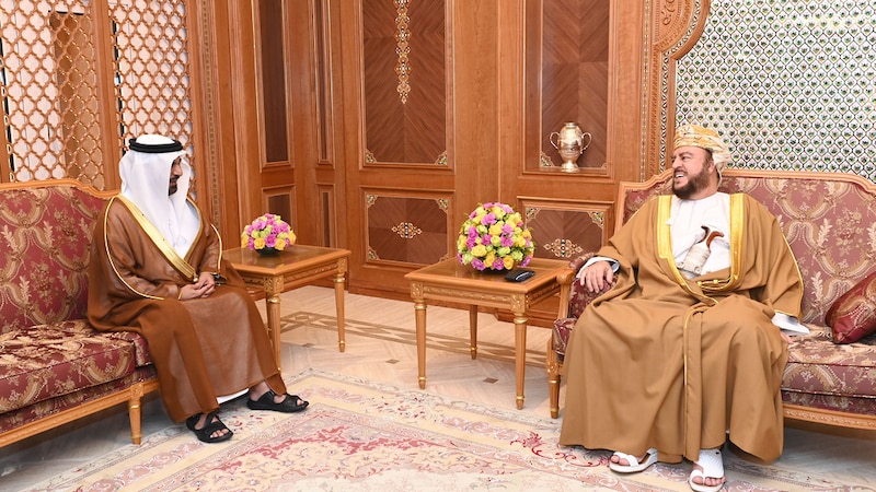 السيد أسعد يودع سفير الإمارات بمناسبة انتهاء مهامه