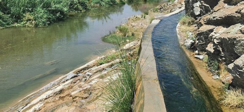 ارتفاع منسوب مياه الأفلاج في الداخلية