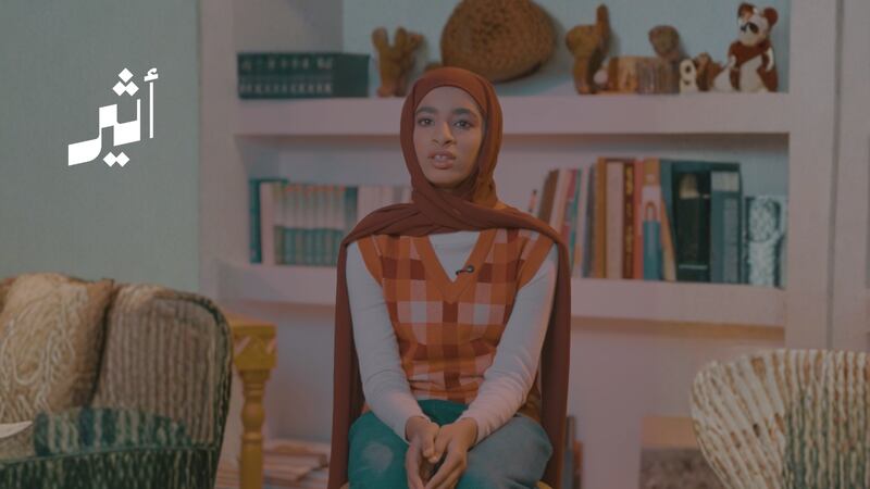 دُرصاف، تحكي لنا قصة تعرفها على ميرال، وتكشف لنا تفاصيل من حياتها