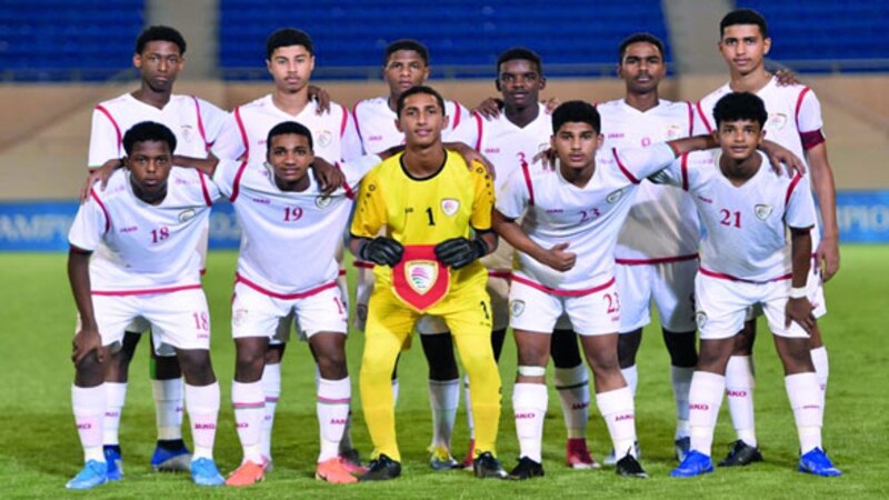 العوفي يُعلن قائمة الأحمر الصغير لتجربتي “دبي”