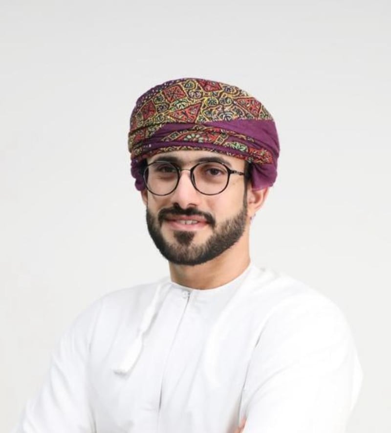 “مُجسّم السمكة” يوجّه رسالة ويُشير إلى مشكلة متراكمة