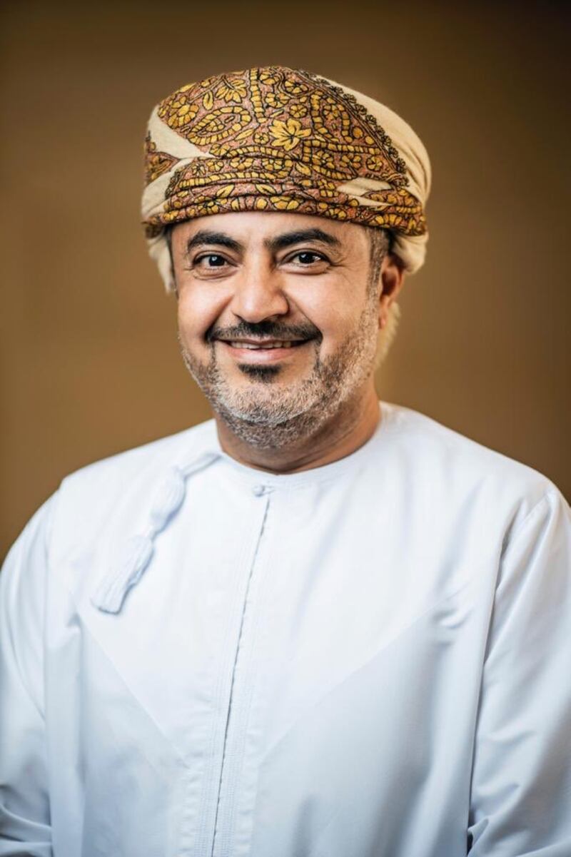 يستفيد من خدماته أكثر من 35 دولة: تعرف على “الحوض الجاف” في الدقم