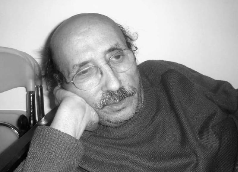 ست سنوات على وفاة الروائي الطاهر وطار