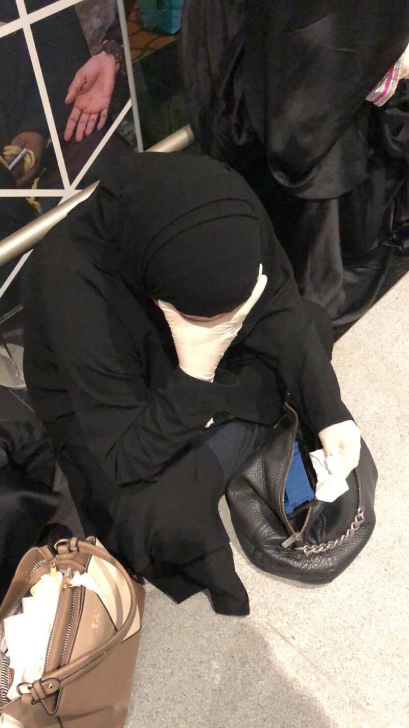 السفير البحريني يؤكد حل موضوع الأشقاء البحرينيين العالقين في مطار مسقط