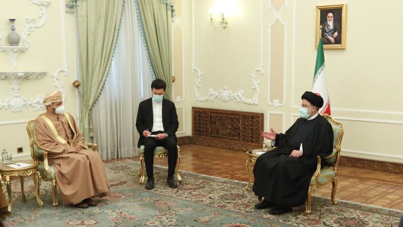 دعا جلالة السلطان إلى زيارة طهران: هذا أبرز ما قاله الرئيس الإيراني أثناء لقائه بالسيد بدر البوسعيدي