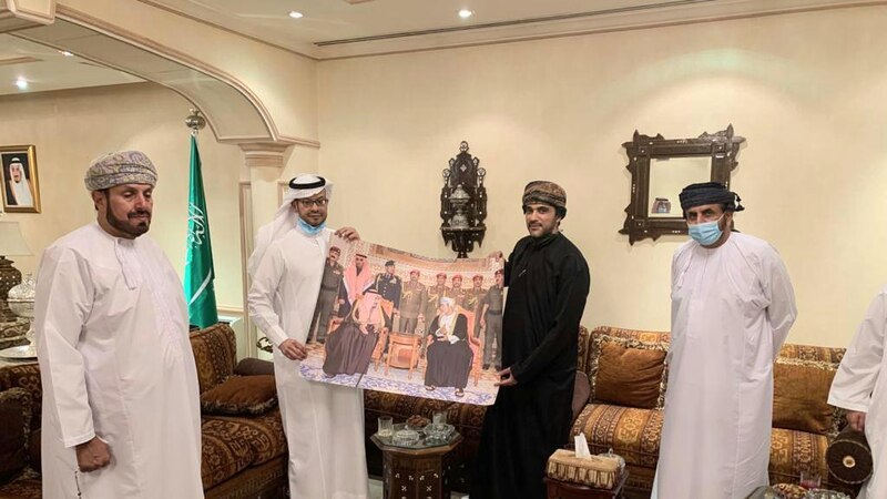 السفير السعودي يُقيم حفل عشاء لسفيرنا الجديد في الرياض