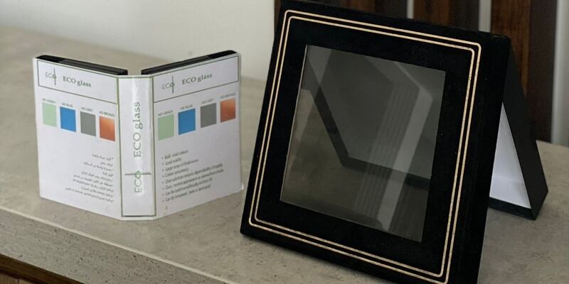 شركة طلابية عمانية تحول الزجاج المهدر إلى ألواح عازلة للصوت