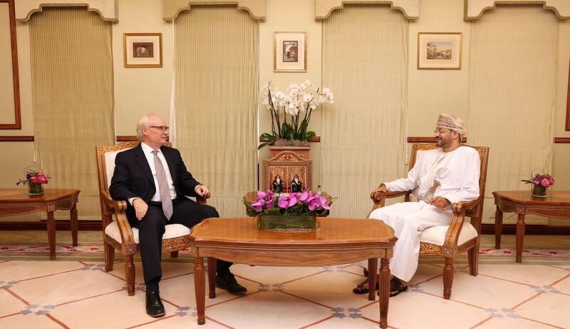 وزير الخارجية يبحث مع ليندركينغ جهود تمكين الهدنة في اليمن