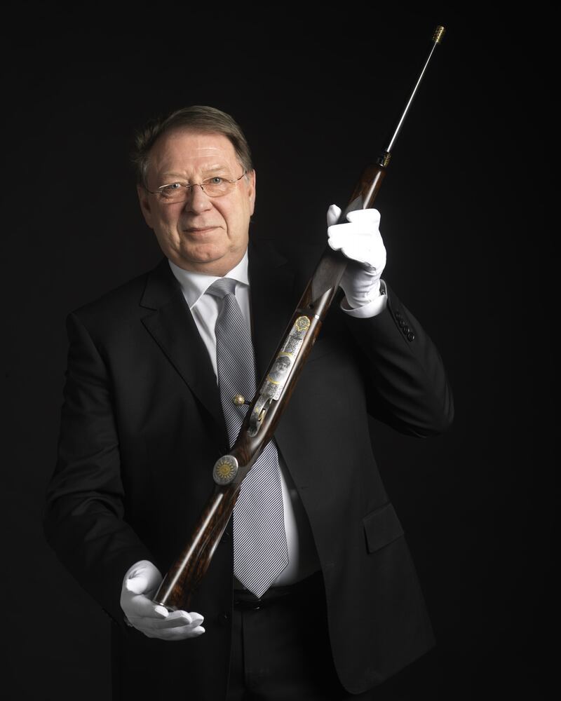 التقى به عدة مرات: نجل مؤسس VO Vapen يتحدث عن “العمل الفريد من نوعه” للسلطان قابوس