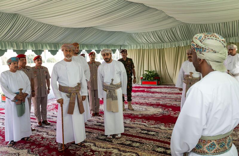 الأول من نوعه في الشرق الأوسط: جلالة السلطان يضع حجر أساس “مجمع عمان الثقافي”