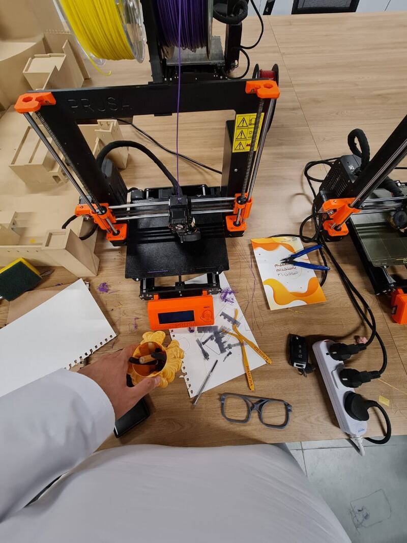 أتعاني من الضباب على نظارتك الطبية؛ مُنتج عماني سينهي معاناتك