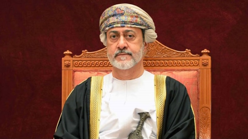 جلالة السلطان يعزي أمير الكويت