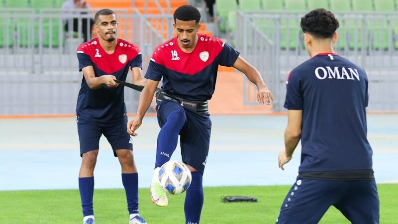 اليوم: الأحمر الأولمبي يدشن مشواره في غرب آسيا