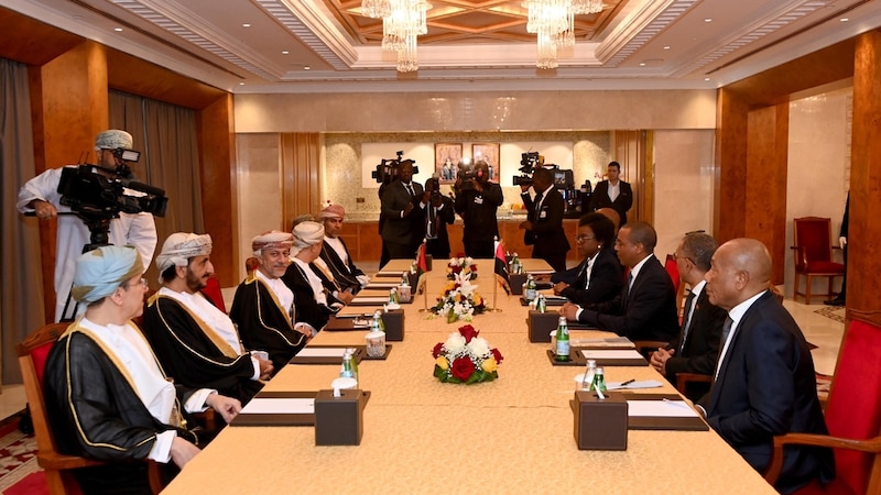 لقاءٌ عماني أنجولي مشترك يبحث سبل تعزيز التعاون الثنائي