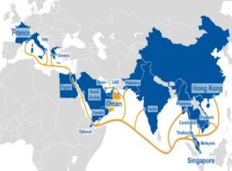 عمانتل ترسي أحد أطول الكابلات البحرية بالعالم في السلطنة