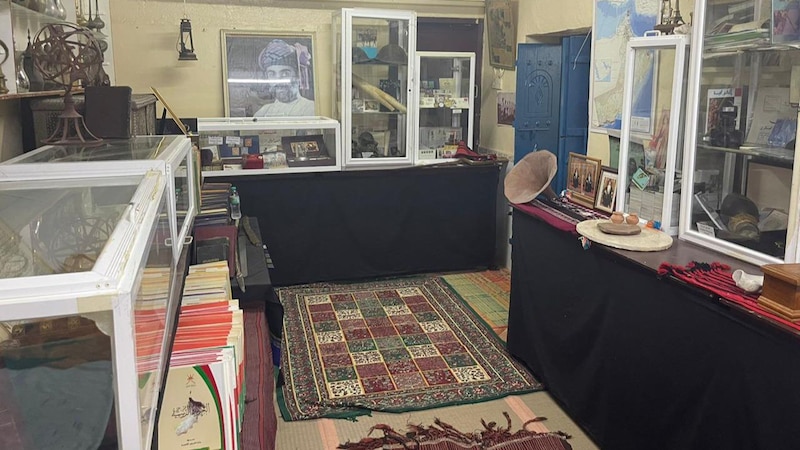 عمره أكثر من 80 عام، ويضم أكثر من ألف قطعة أثرية؛ ماذا تعرف عن “متحف الربان” في صور؟