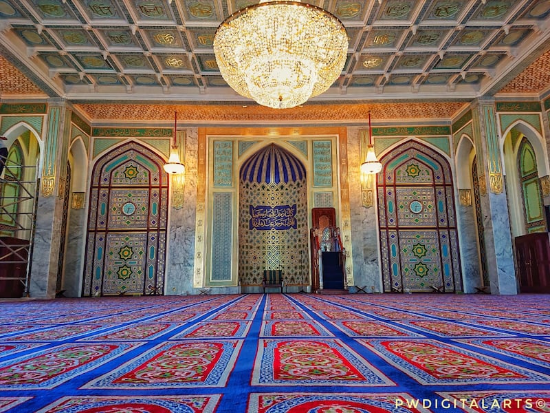 يصلي فيه السلطان وأسرته ورجال الدولة: ماذا تعرف عن “مسجد الشهداء”؟