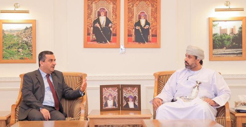 وزير العمل يلتقي سفراء سوريا والنيبال وبنغلاديش