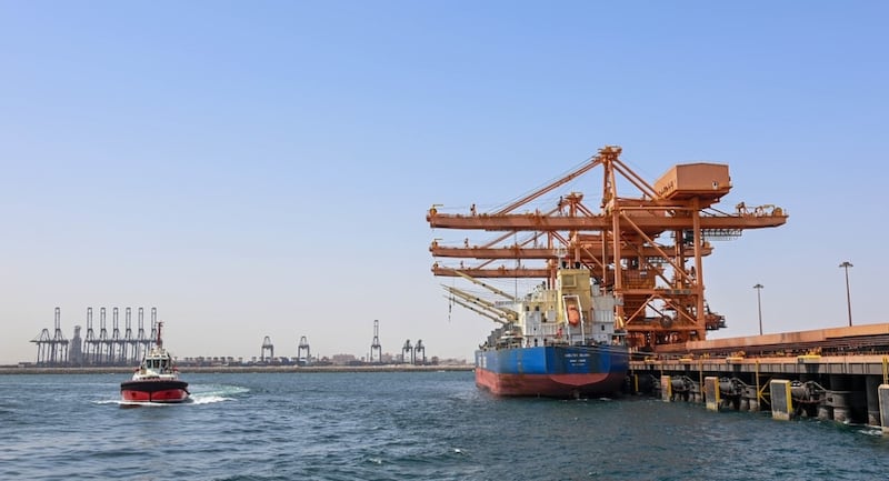 نجاح جديد في التصنيف الائتماني العُماني: فماذا تعني هذه الخطوة؟