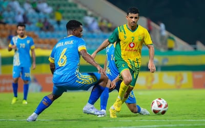 أحدهم وصفه بالمفاجئ وآخر رأى بأنه خطوة صحيحة: ما رأيك في أول قرار لاتحاد القدم الجديد؟