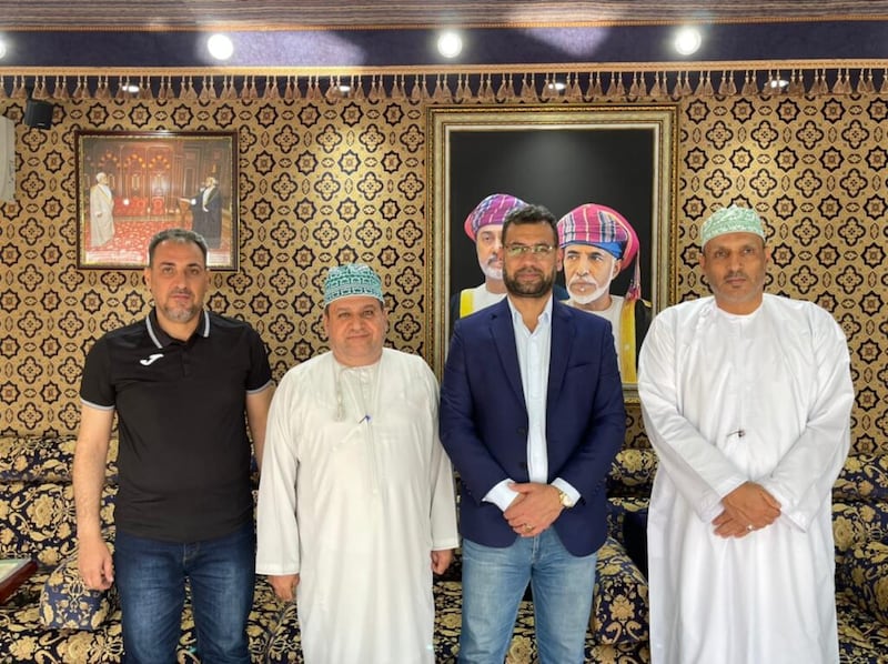 “وساطة” النائب الثاني لرئيس اتحاد الكرة تُنهي أزمة بين ناديين عماني وعراقي