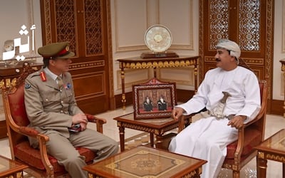 سلطنة عُمان والمملكة المتحدة تبحثان تعزيز التعاون المشترك